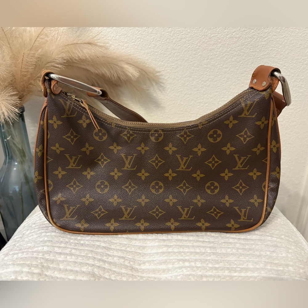 Louis Vuitton Vintage Brown Monogram Shoulder Bag - Picture 2 of 10